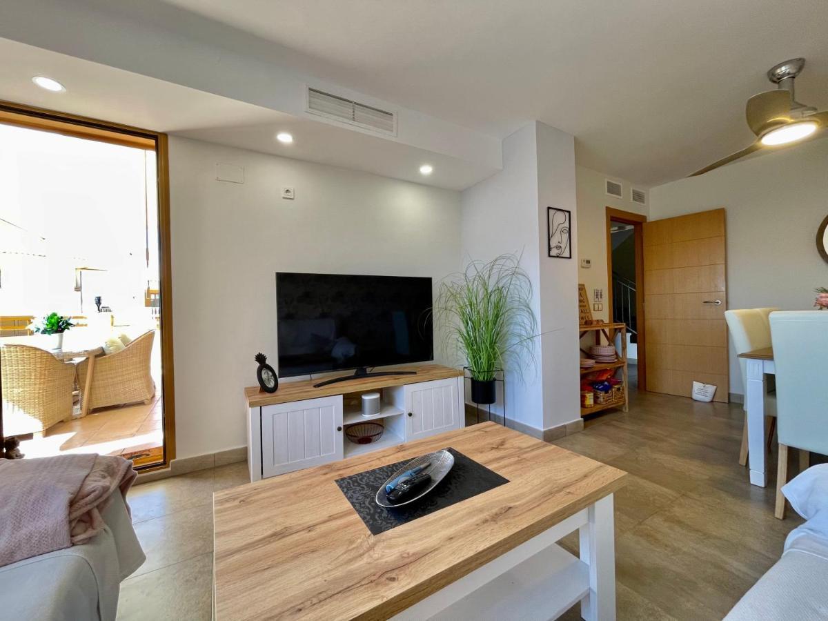 Apartamento Modern 2-Floor Penthouse With Sea Views - Sleeps 7 Finestrat Exterior foto